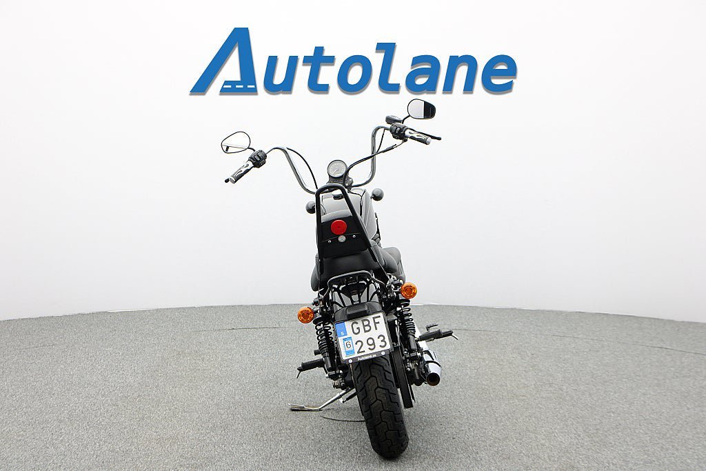 Vehicle Image 8