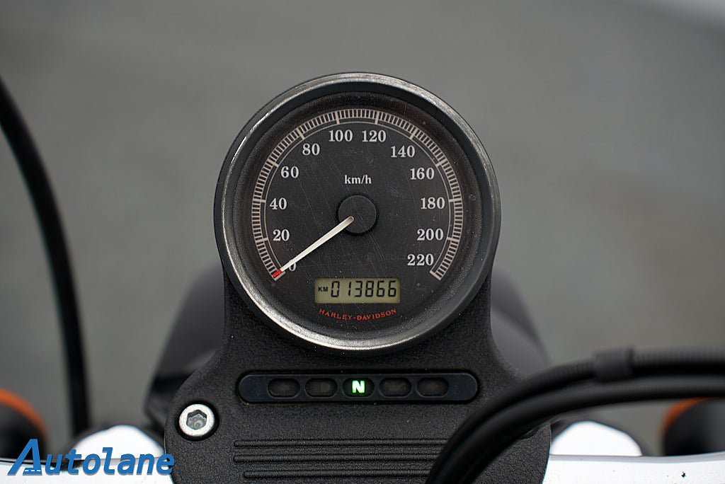 Vehicle Image 21