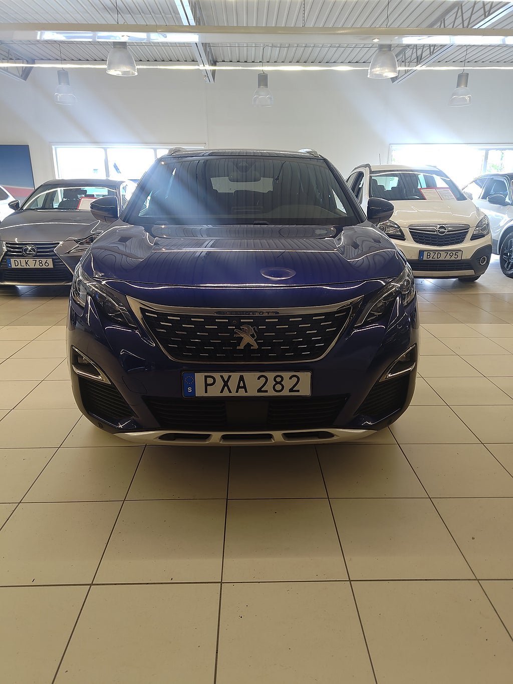 Vehicle Image 3