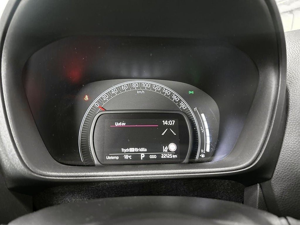 Vehicle Image 14