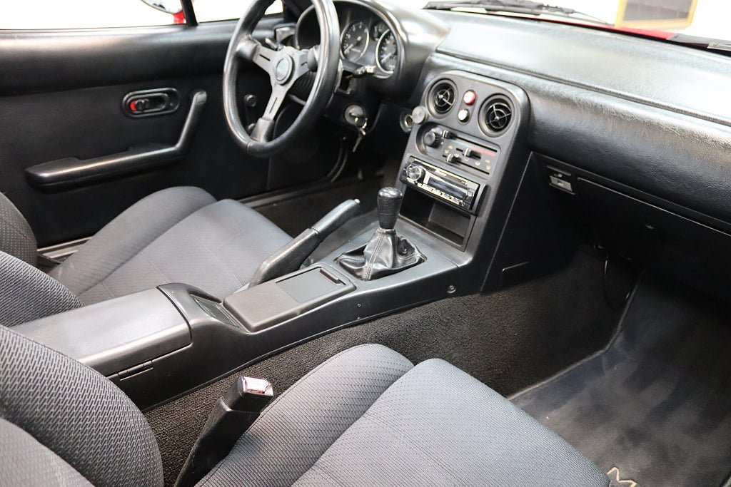 Vehicle Image 16