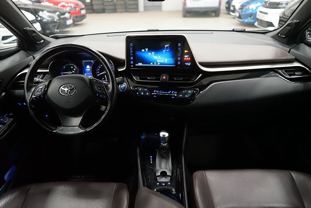 Vehicle Image 8