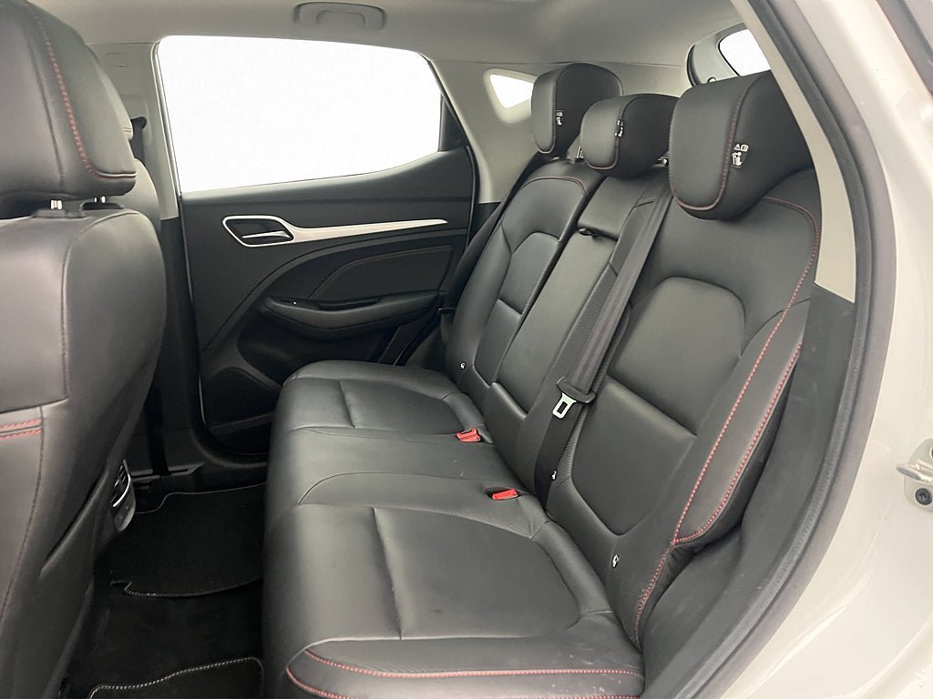 Vehicle Image 23