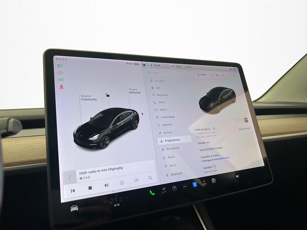 Vehicle Image 16