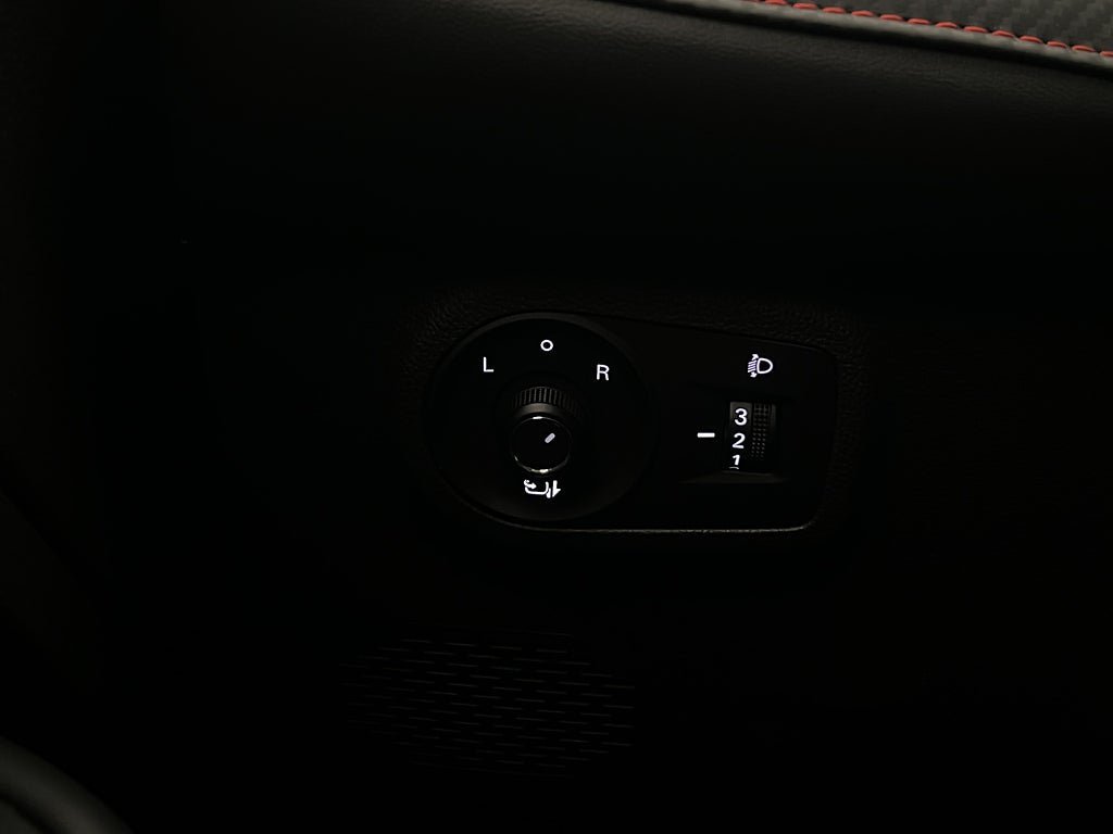 Vehicle Image 27