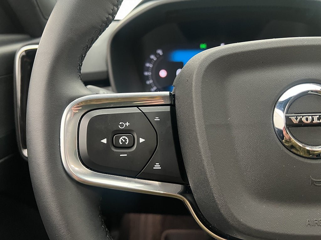 Vehicle Image 29