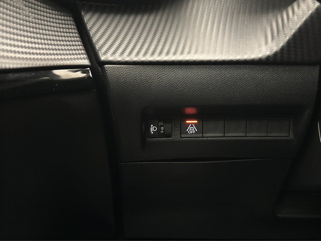Vehicle Image 28