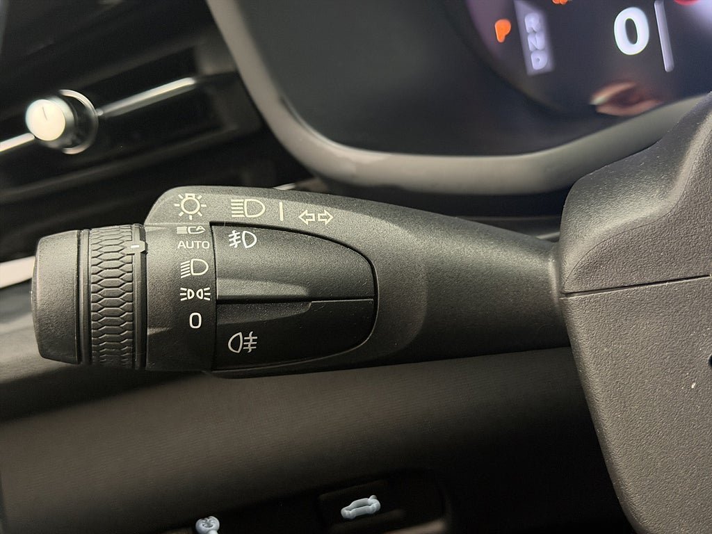 Vehicle Image 27