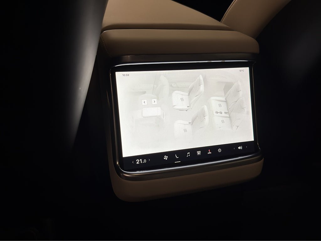 Vehicle Image 33