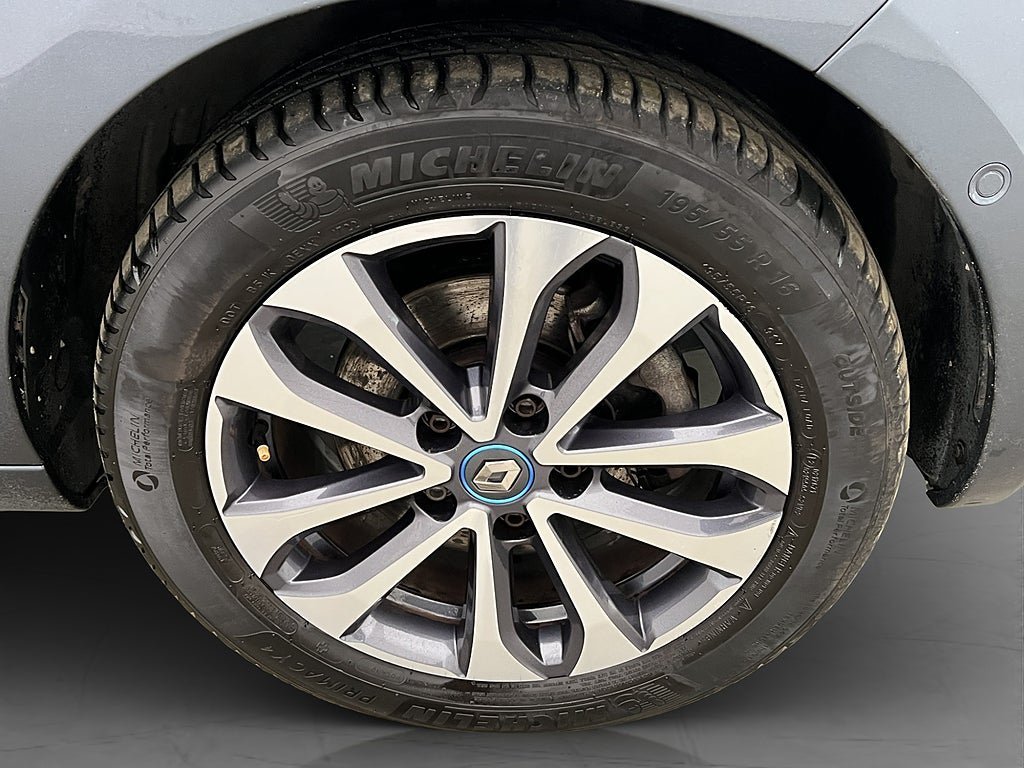 Vehicle Image 31