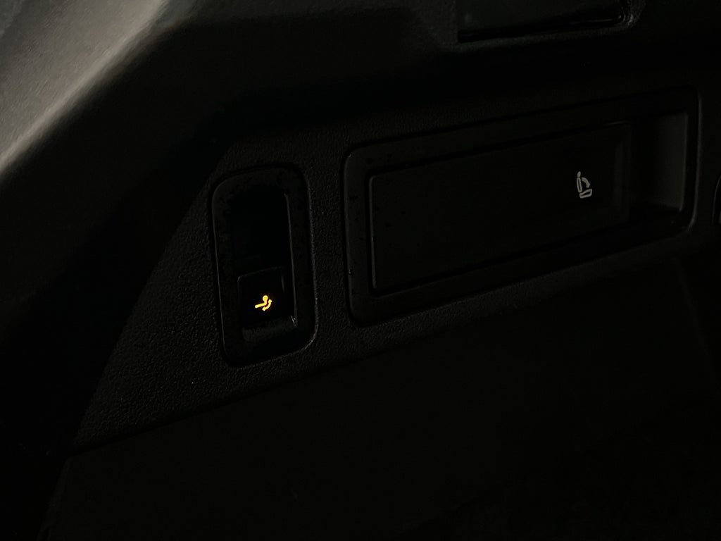 Vehicle Image 29