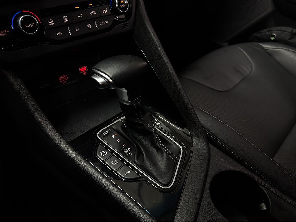 Vehicle Image 22