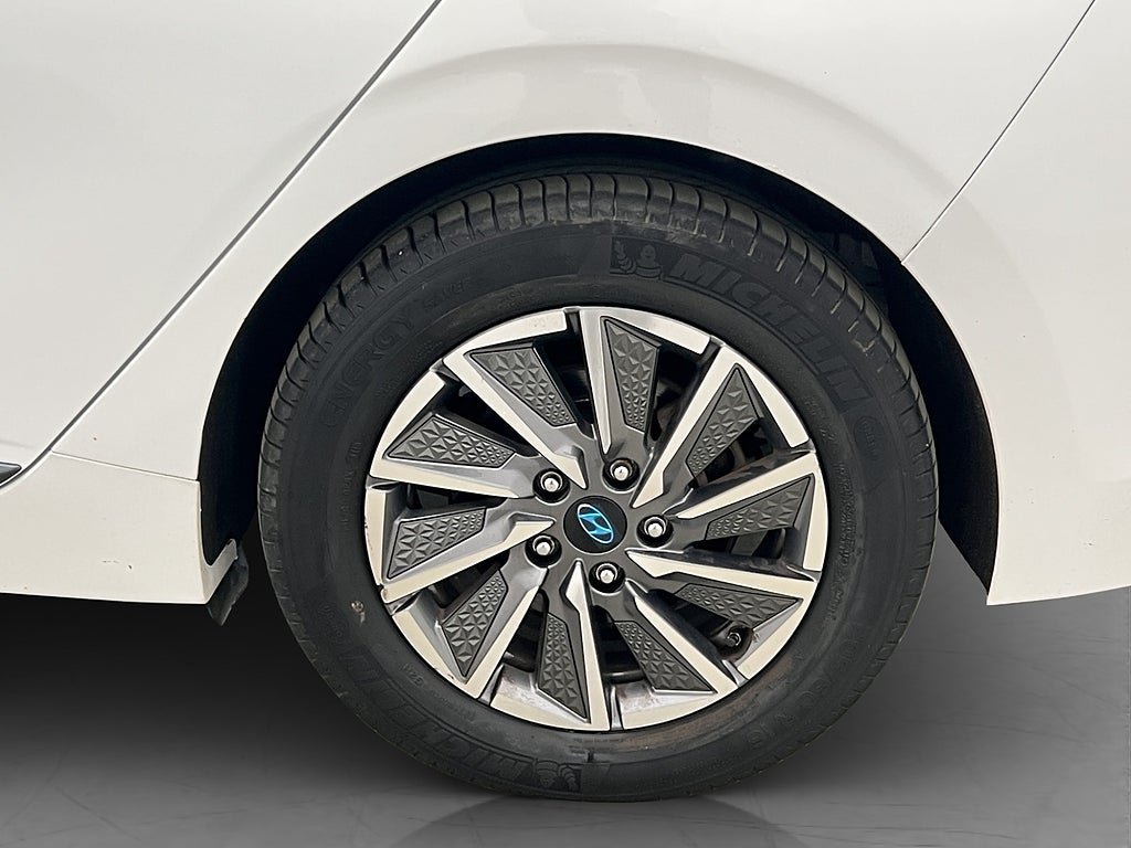 Vehicle Image 31