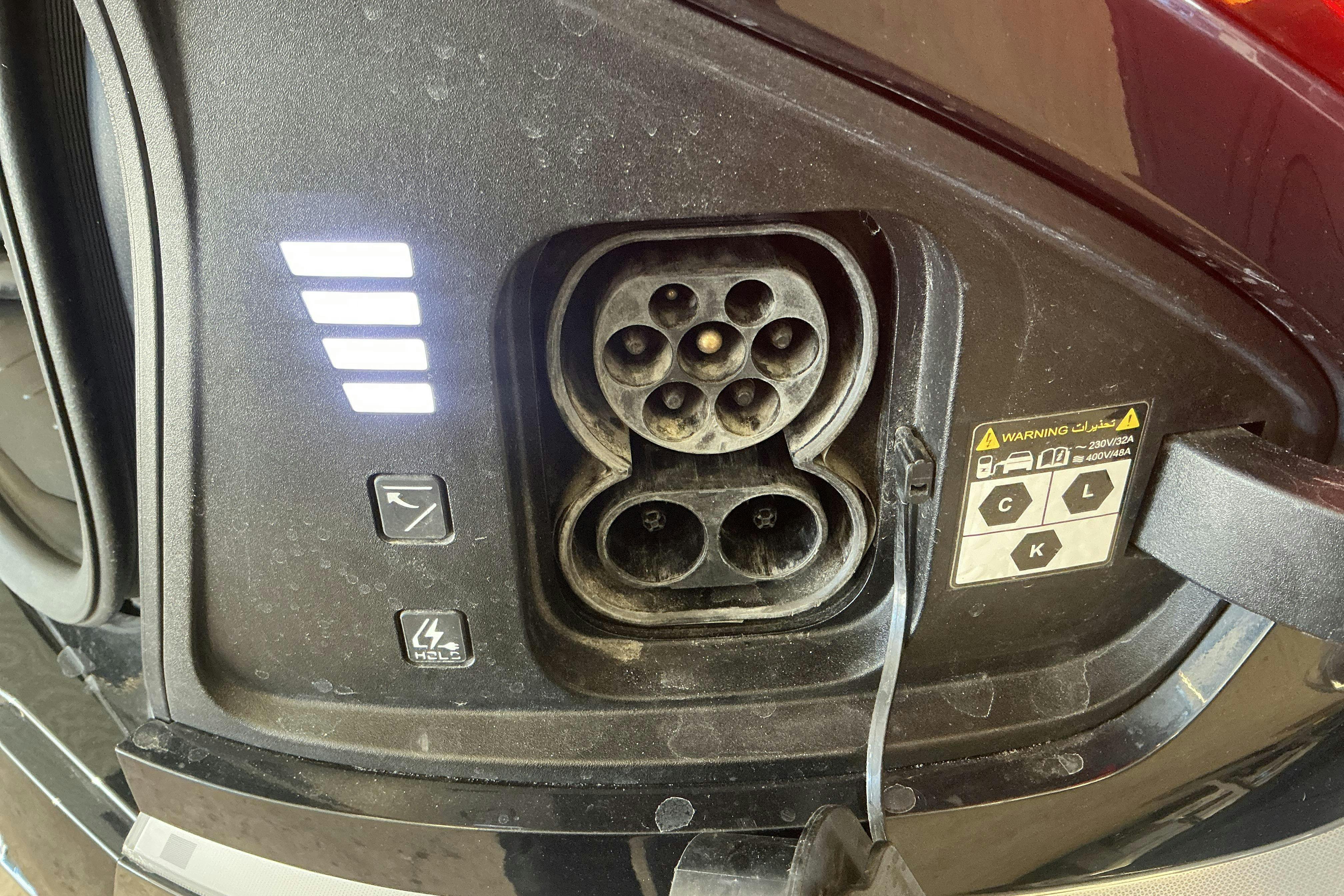 Vehicle Image 16