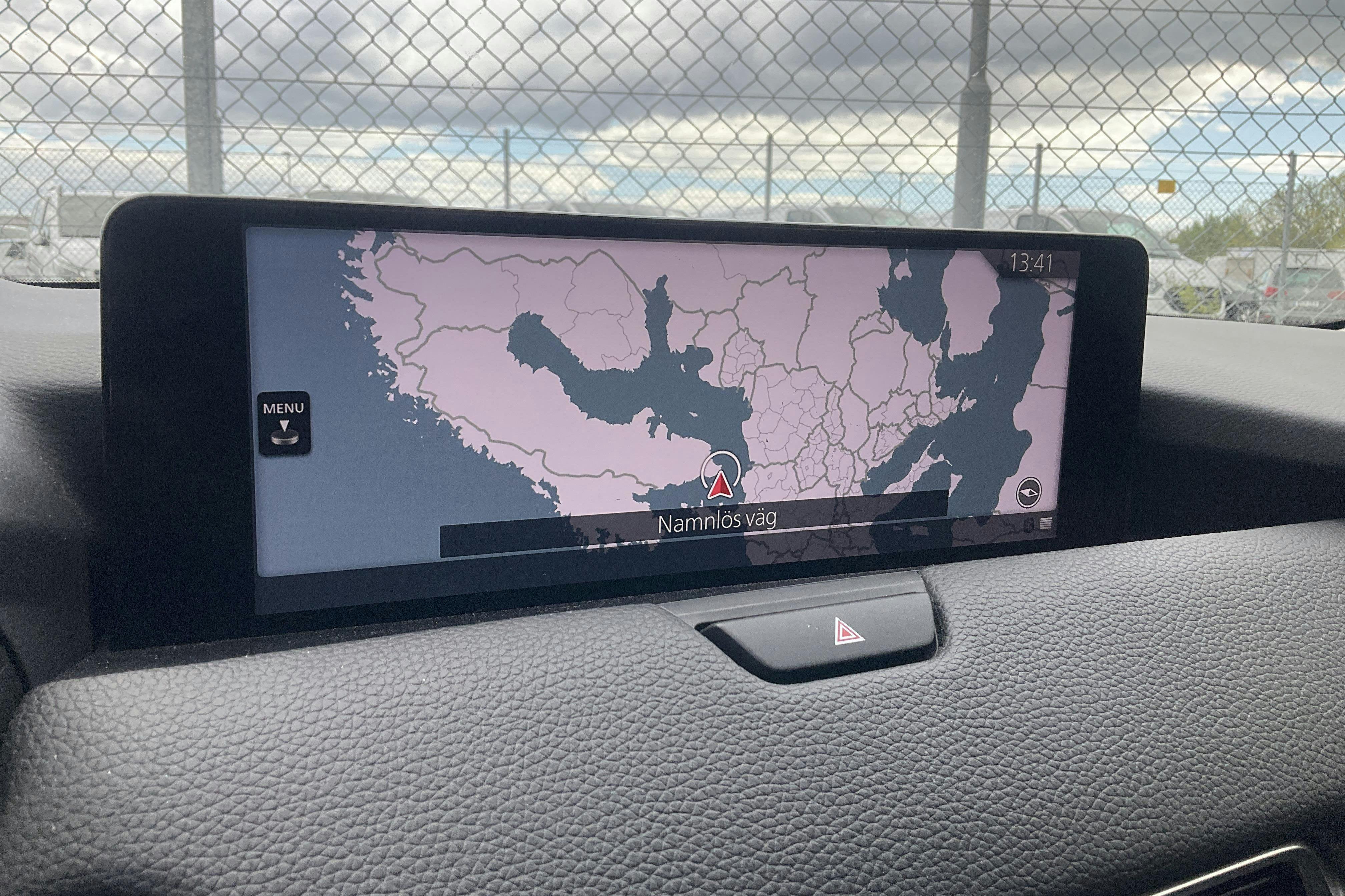 Vehicle Image 11