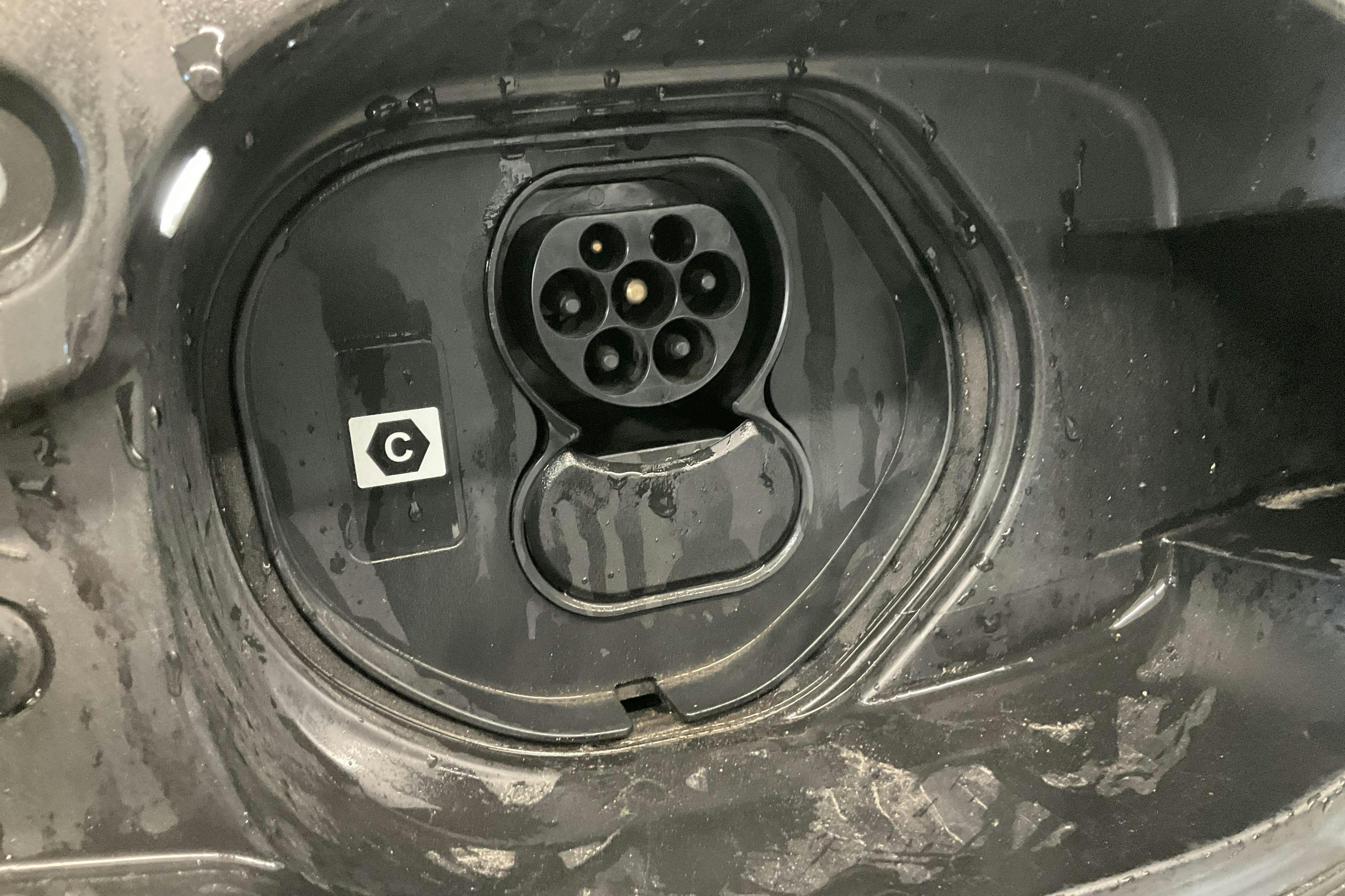 Vehicle Image 17