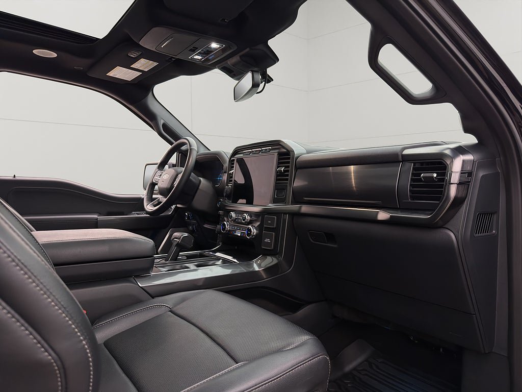 Vehicle Image 37