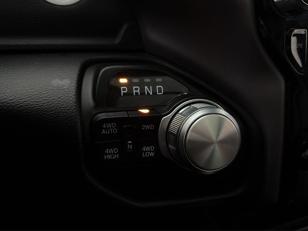 Vehicle Image 24