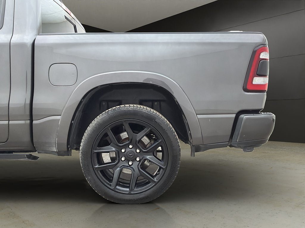 Vehicle Image 38