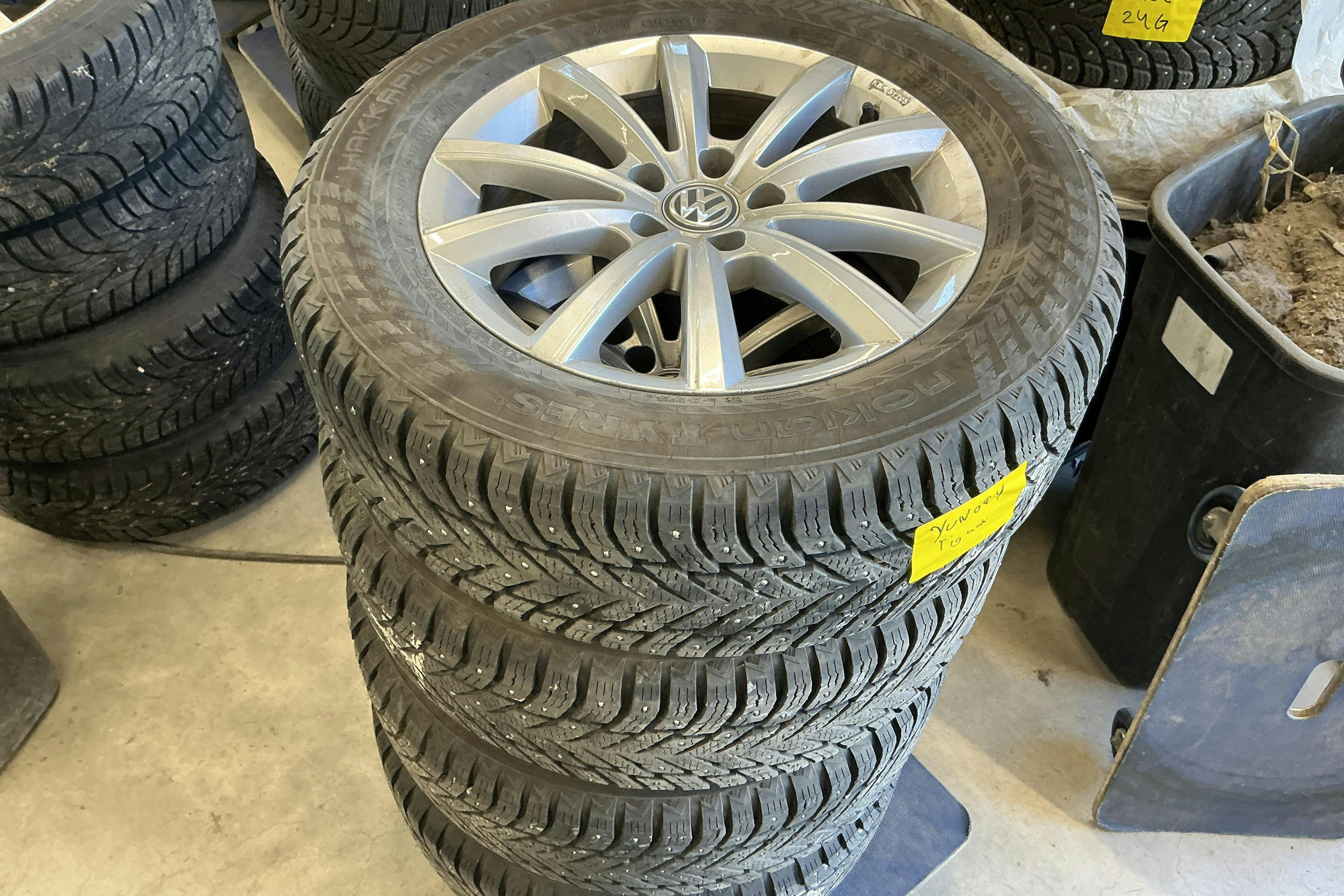 Vehicle Image 14