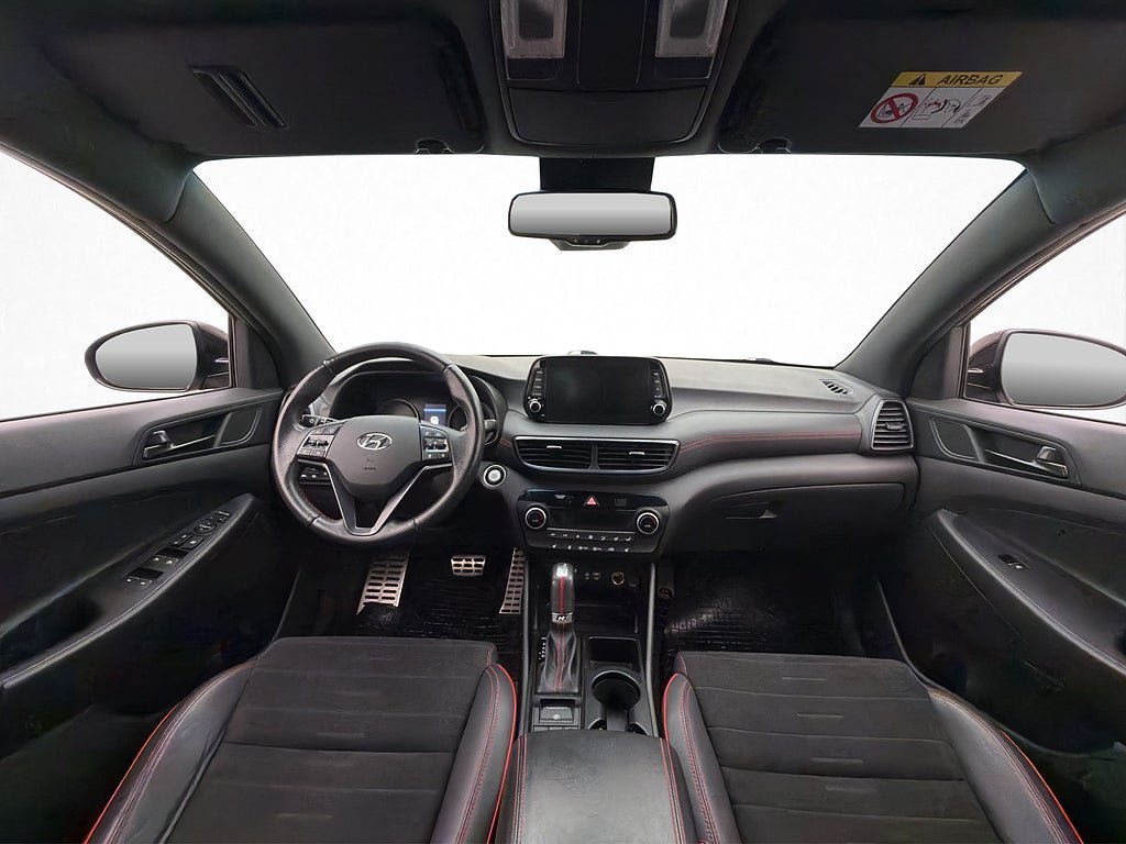 Vehicle Image 16