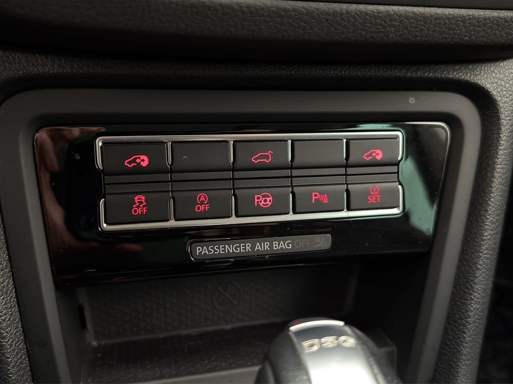 Vehicle Image 26