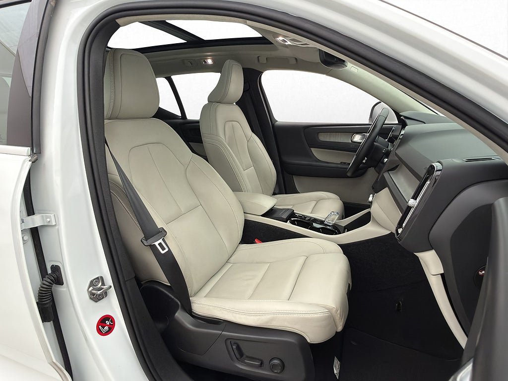 Vehicle Image 40