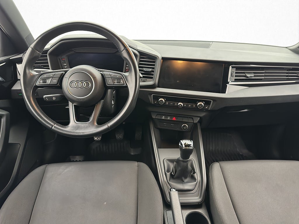 Vehicle Image 21