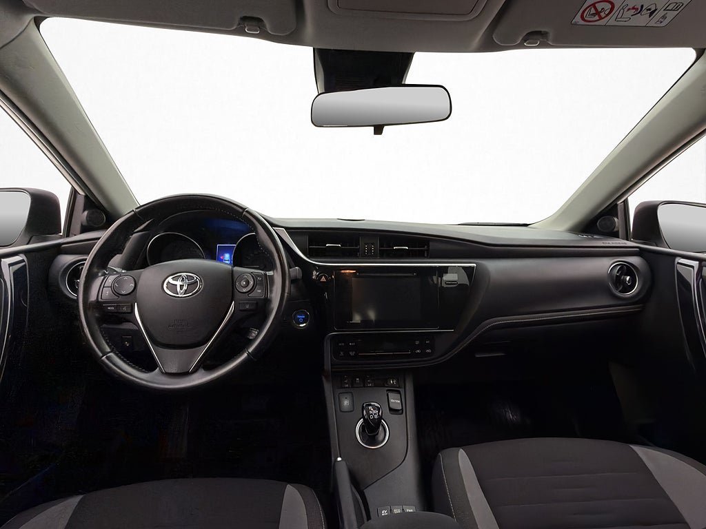 Vehicle Image 12