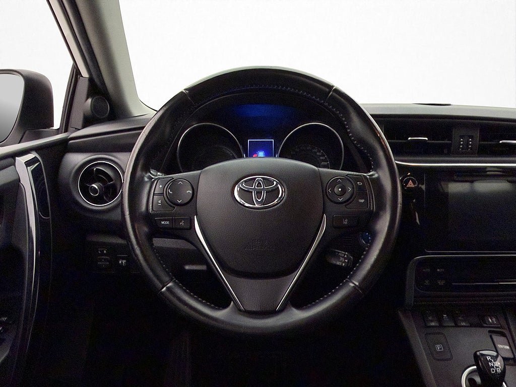 Vehicle Image 13
