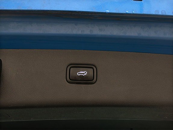 Vehicle Image 28