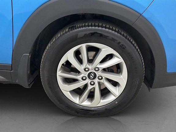 Vehicle Image 32