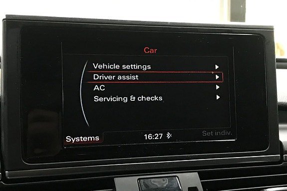 Vehicle Image 23