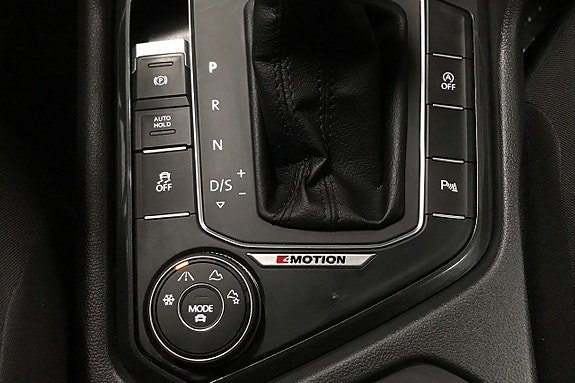 Vehicle Image 28