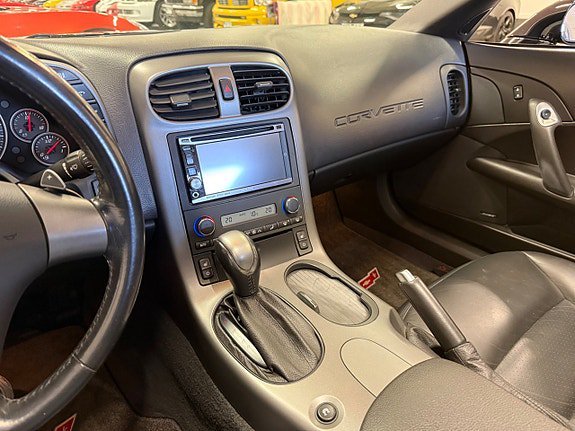 Vehicle Image 22