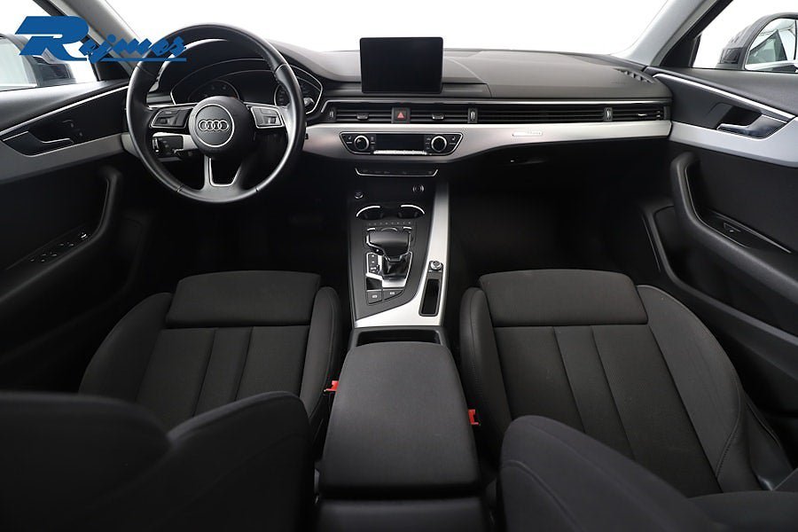 Vehicle Image 7