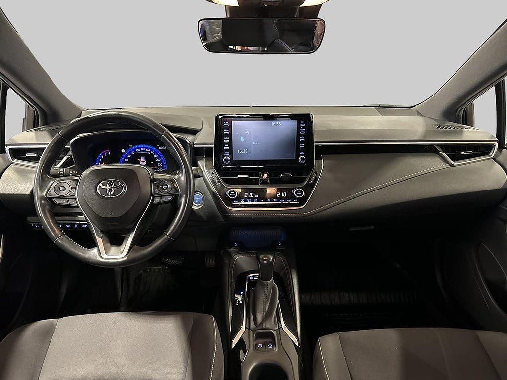 Vehicle Image 11