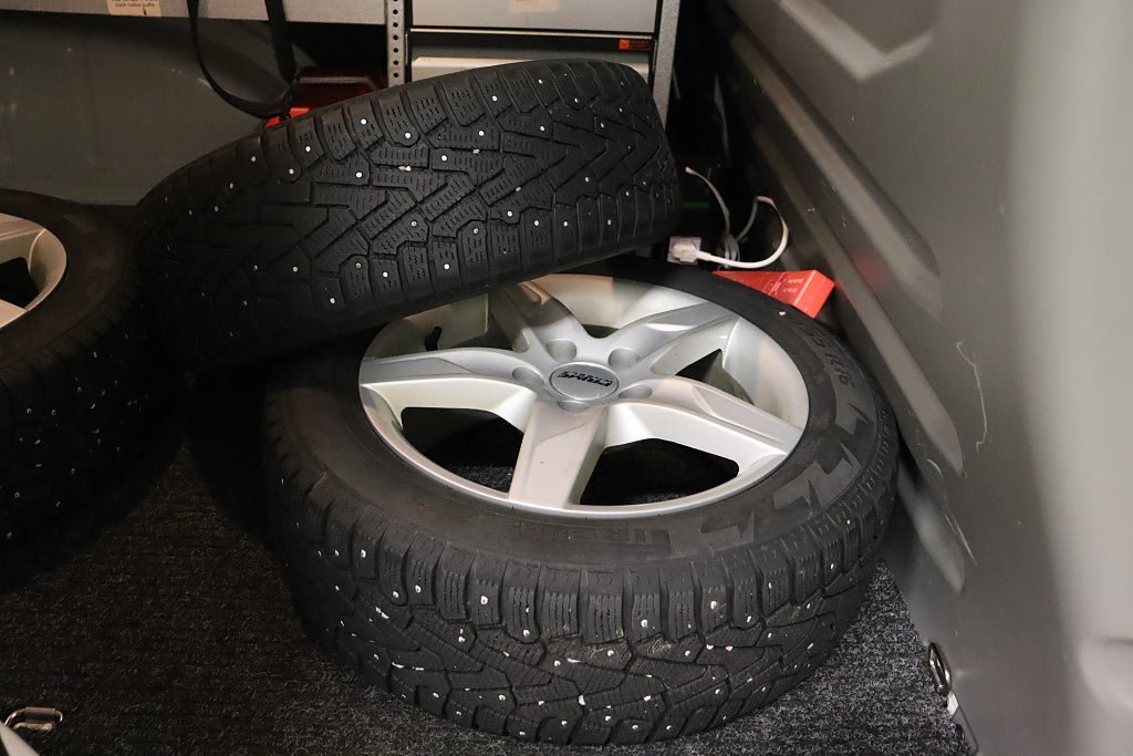 Vehicle Image 11