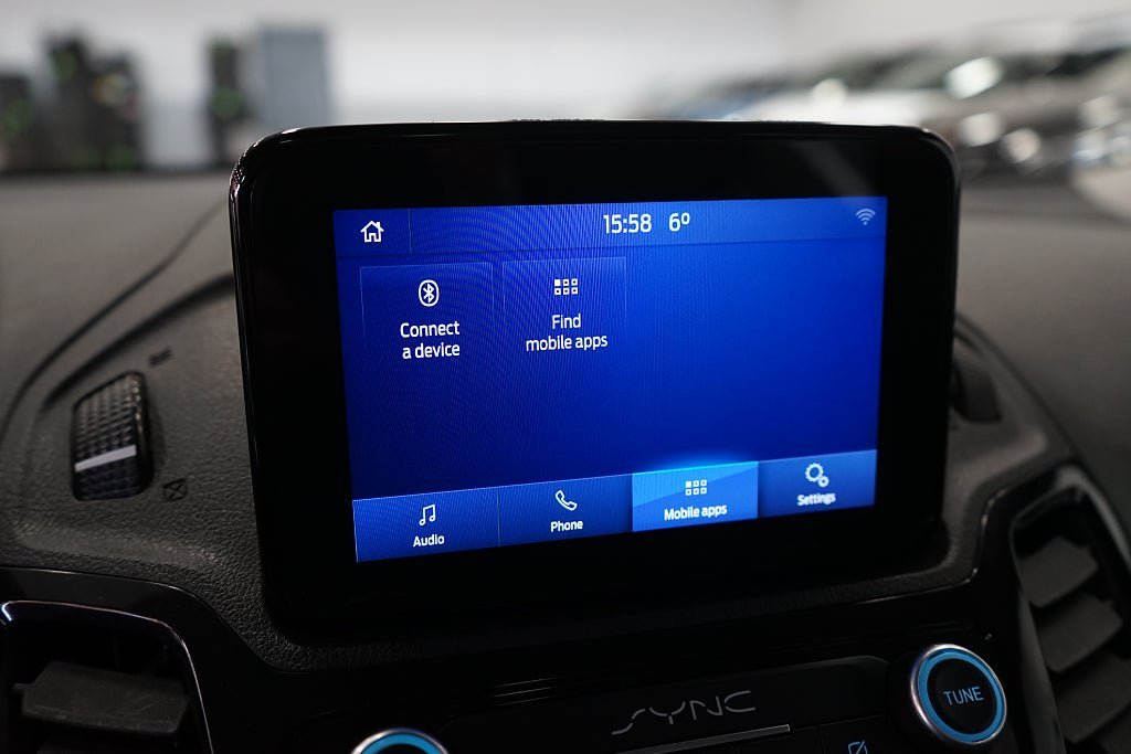 Vehicle Image 15