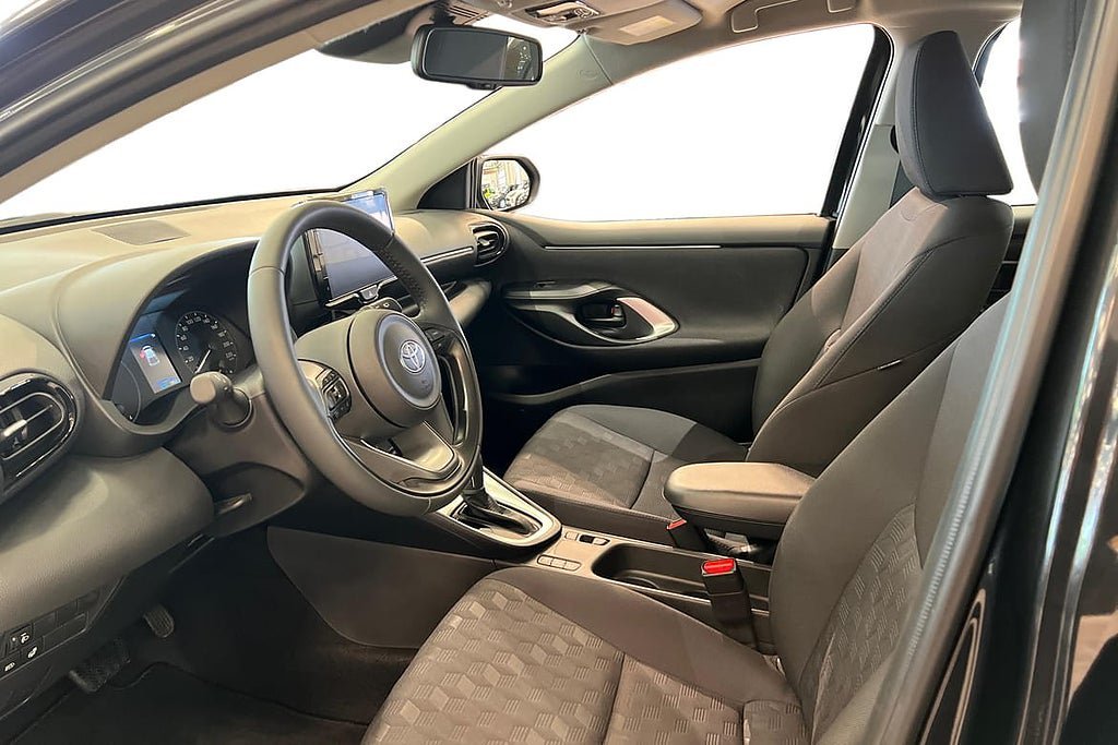 Vehicle Image 14
