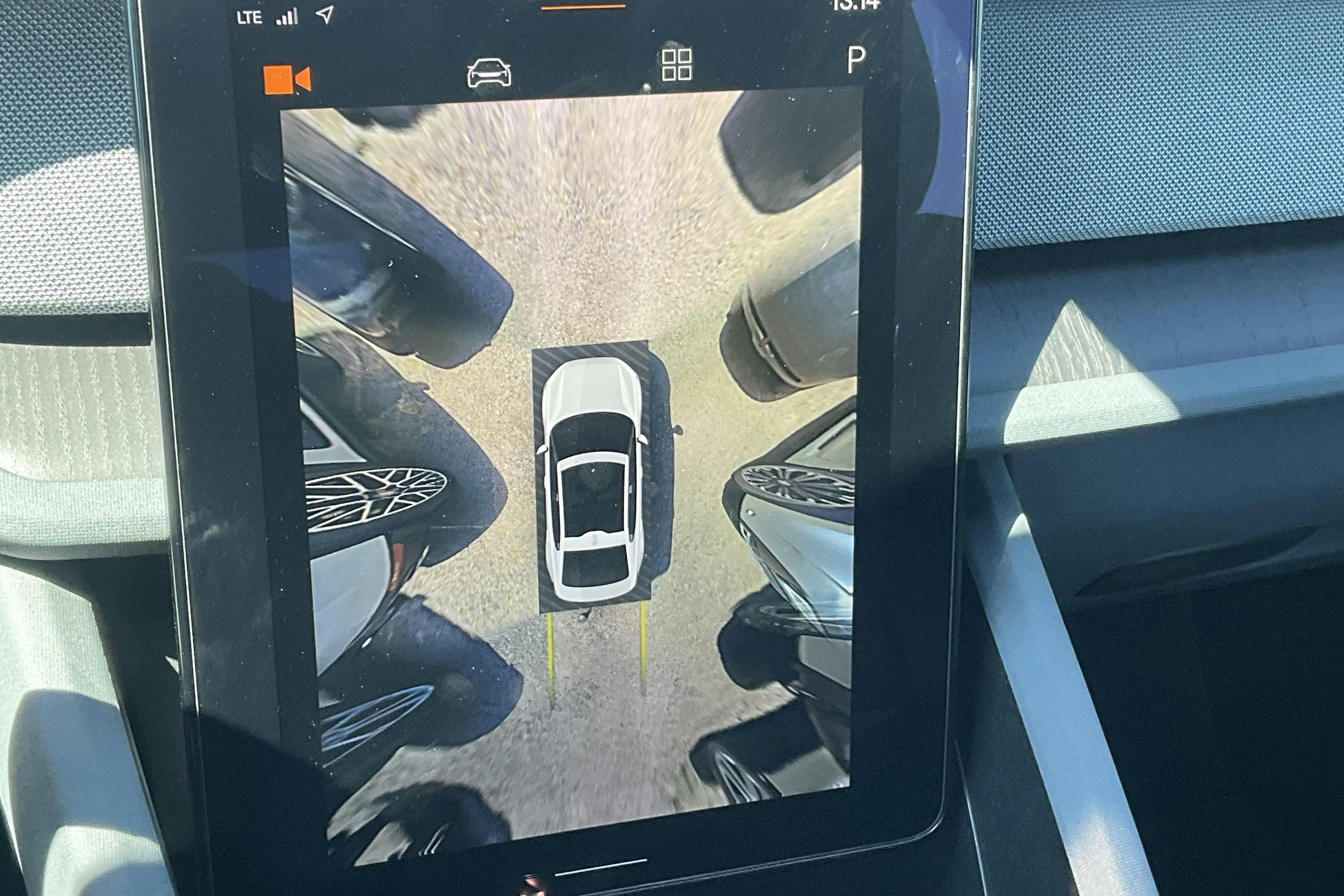 Vehicle Image 11