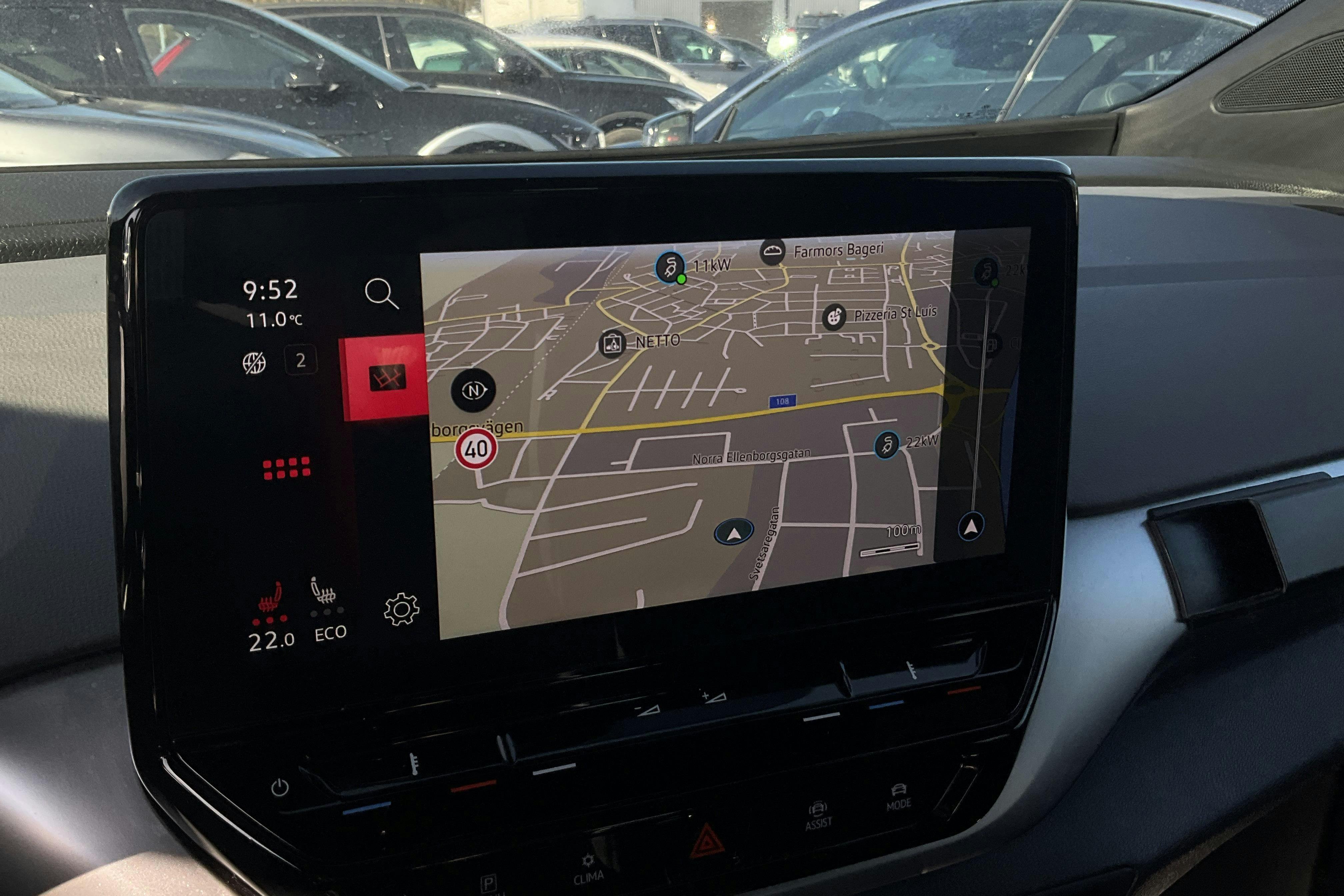 Vehicle Image 11
