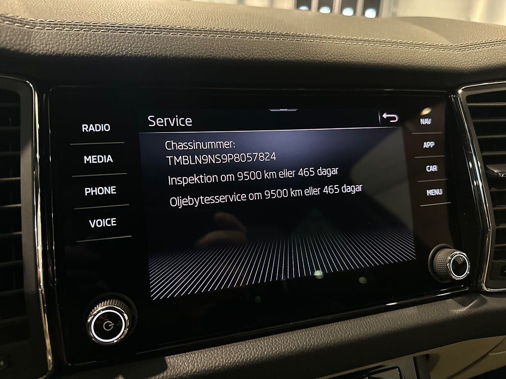 Vehicle Image 17