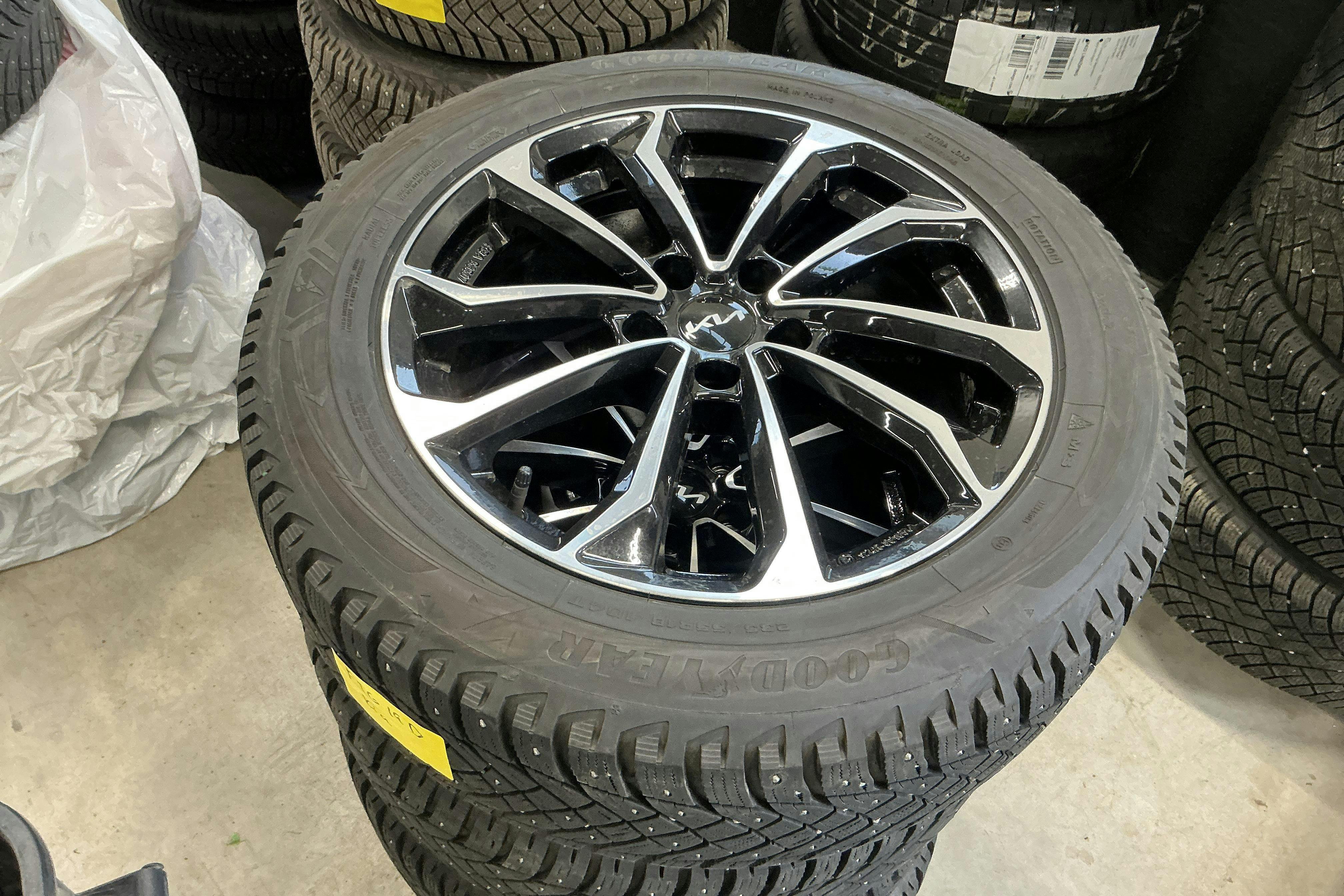 Vehicle Image 20