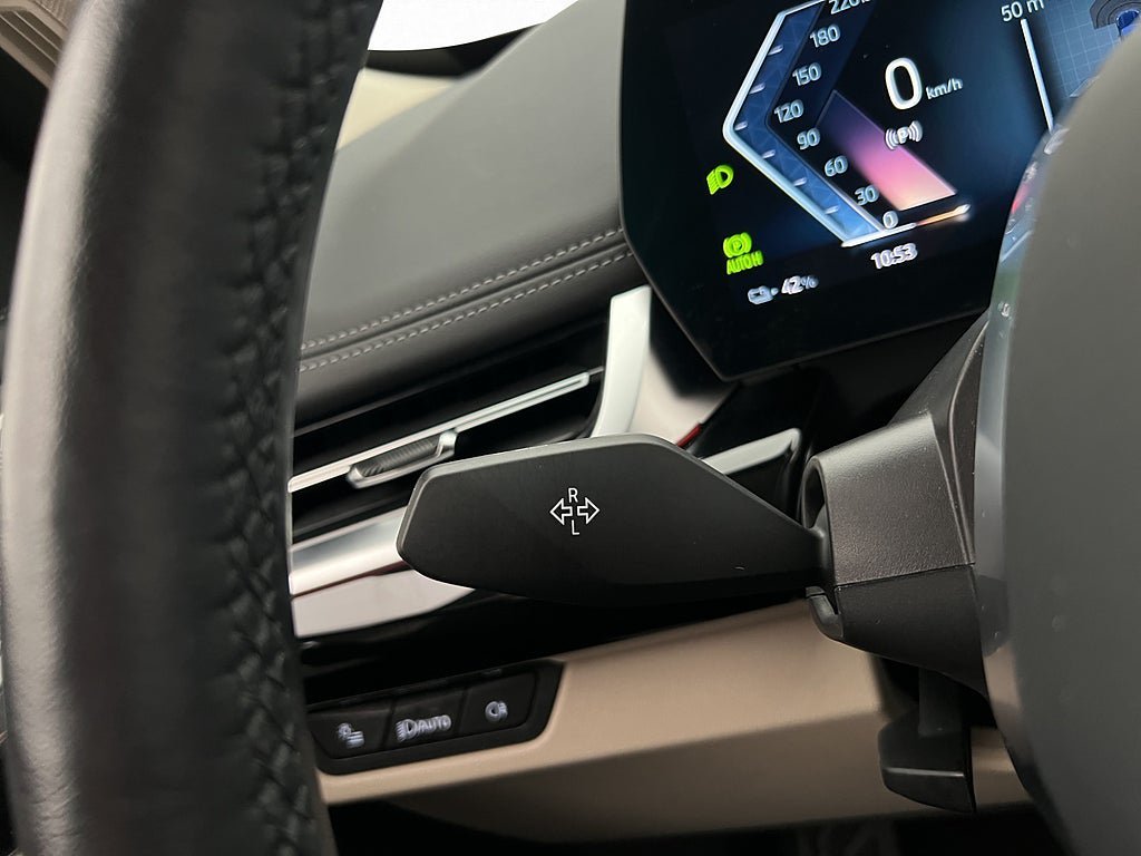 Vehicle Image 38