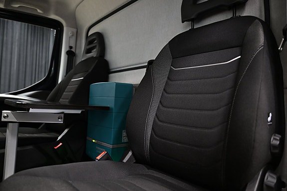 Vehicle Image 29