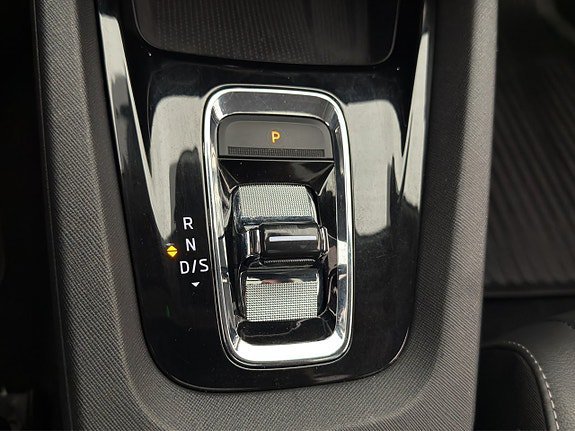 Vehicle Image 29
