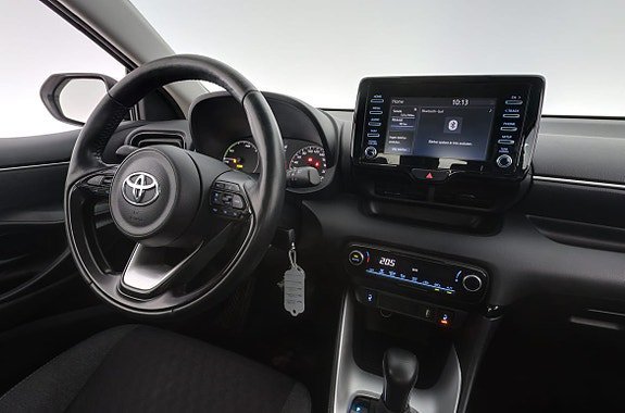 Vehicle Image 13