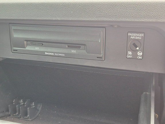 Vehicle Image 26