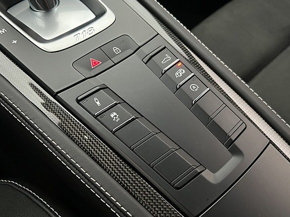 Vehicle Image 24